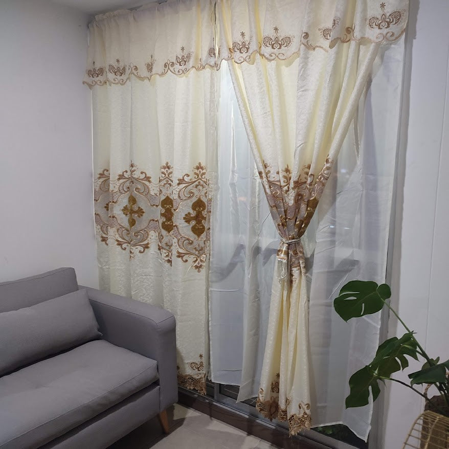 Juego de Cortinas Bordadas con Velo CVB0002 BEIGE BORDADO DORADO