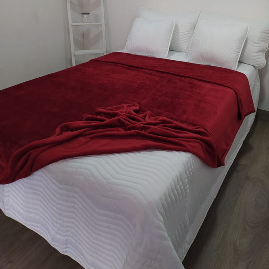 Cobija Flannel 1600 g Fondo Entero Vinotinto