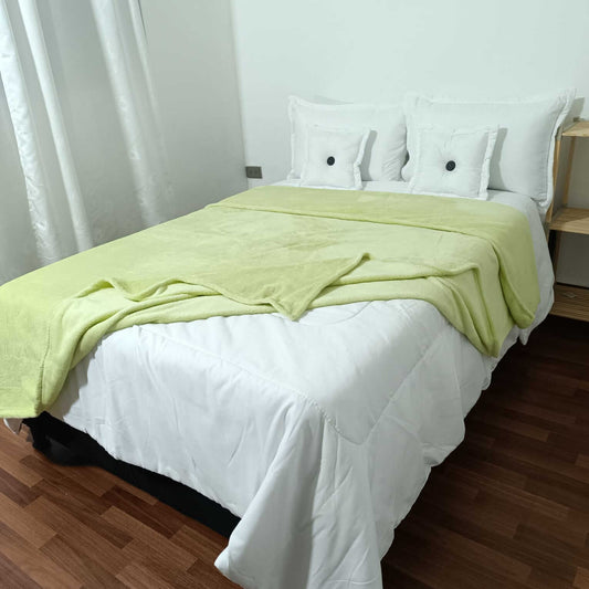 Cobija Flannel 1600 g Fondo Entero Verde Manzana
