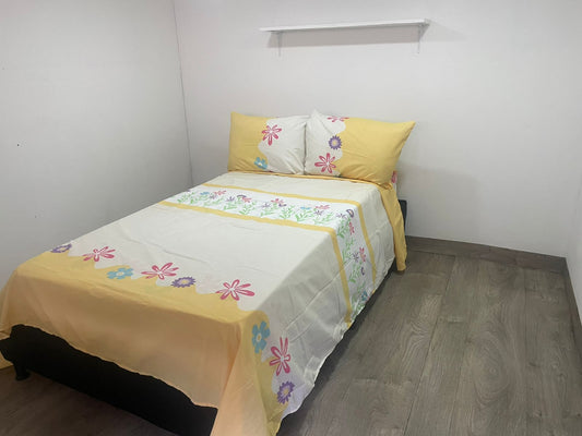 Juego de sabanas cama Queen  (1.60 x 1.90) SABMF944