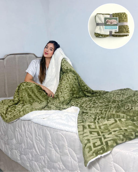 Cobija Tipo Sherpa Troquelada Superior Verde